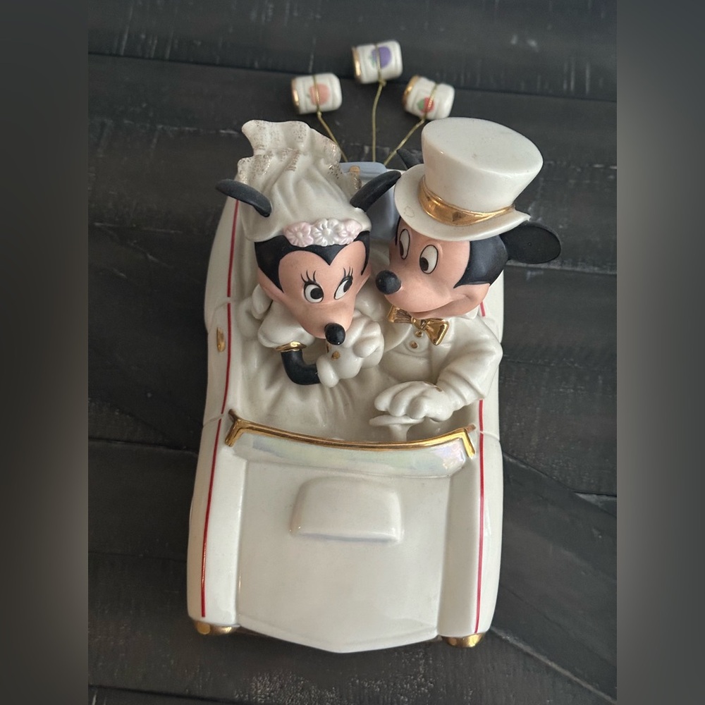 Lenox Honeymoon Disney Wedding Car Figurine - Cream and Black